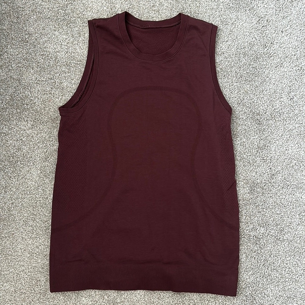 Lululemon tank top